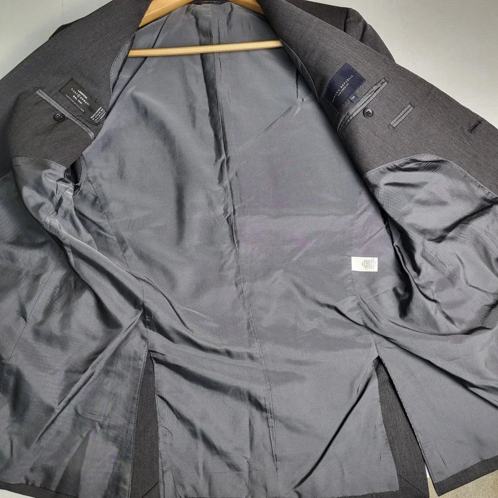 Banana Republic Mens 42R Tailored Fit Wool Gray Blazer 2 button Jacket‎ Italian